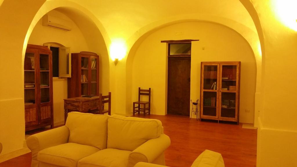 Posta Santa Croce Villa Bisceglie Exterior photo
